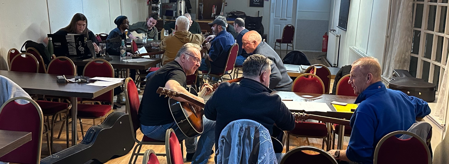 The Acoustic Guitar Club Cheltenham, Learn Acoustic Guitar